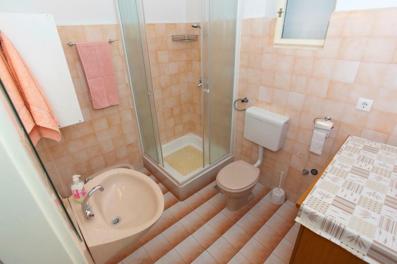 Apartmani Ruza Makarská Exteriér fotografie