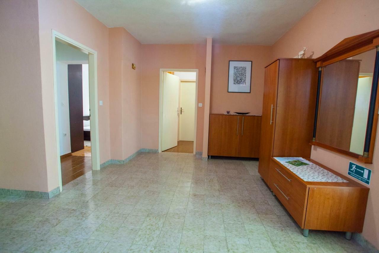 Apartmani Ruza Makarská Exteriér fotografie